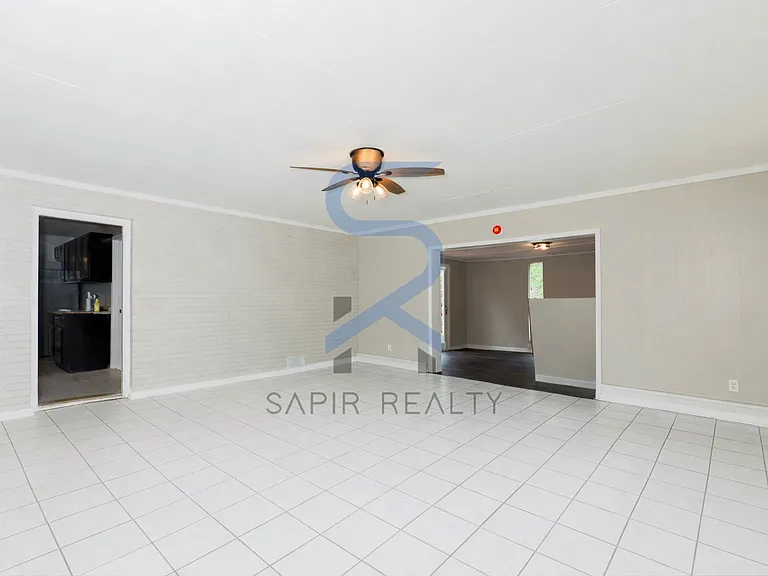 639 Skipper Dr NW — Photo 6