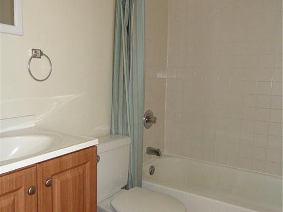 4th image of 9616 1st Bay St APT 2