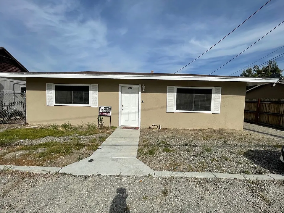 497 Hewitt St