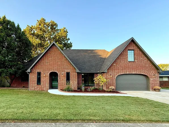 1533 Red Bud Ln, McAlester, OK 74501