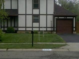 6105 Sunlawn Dr, Westerville, OH