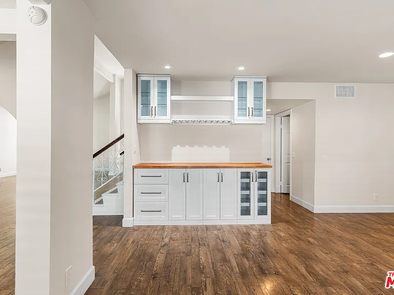 9200 Wystone Ave — Photo 15