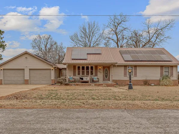 201 Kentucky St, Caraway, AR 72419