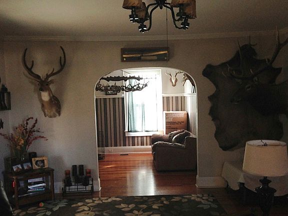 4th image of 1571 Lakeview Dr