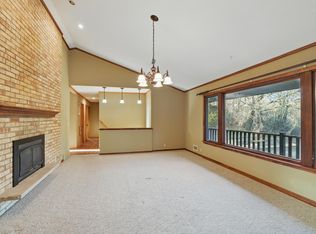 15673 Woodgate Rd S, Minnetonka, MN 55345