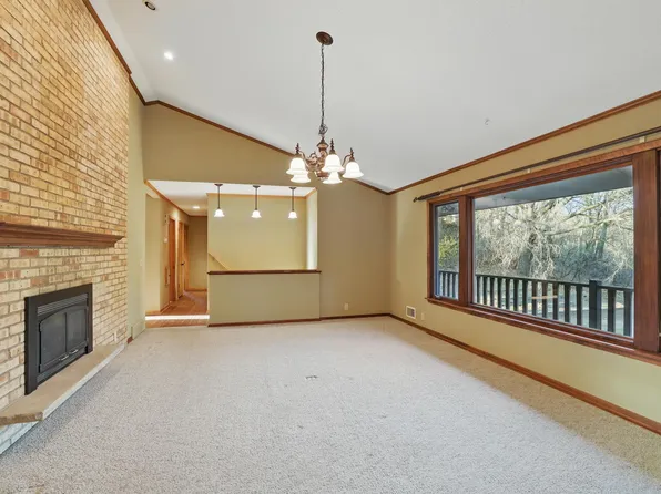15673 Woodgate Rd S, Minnetonka, MN 55345