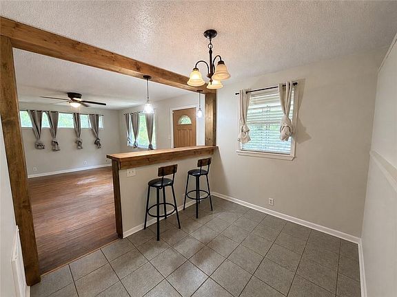 5th image of 39154 Craddock Ln