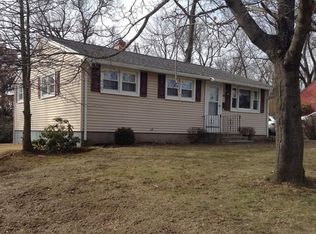 296 W Allen Ridge Rd, Springfield, MA 01118