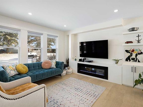 4th image of 523 N Athlone Rd SE