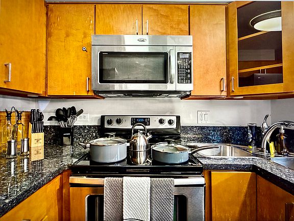 4th image of 419 S East Ave APT 2C