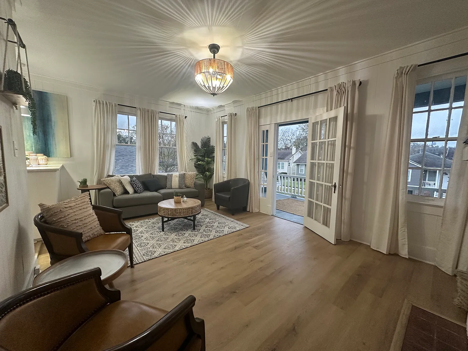 1 bed, 1200 sqft, $1,700 — Photo 1