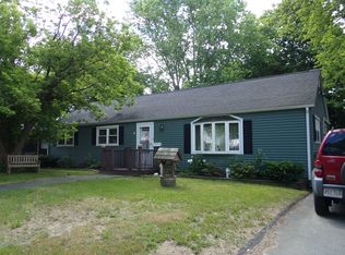 11 Guillotte St, Acushnet, MA 02743