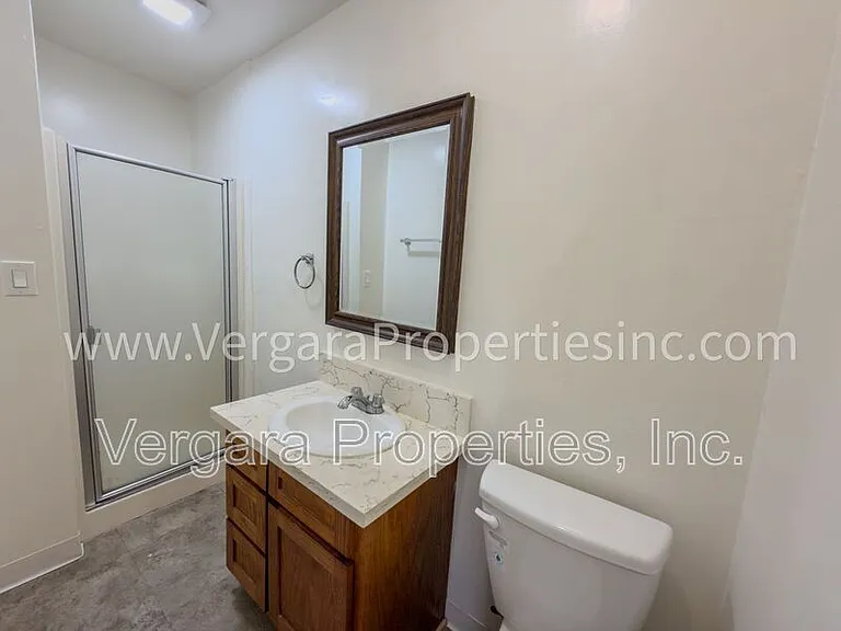 13505 S Mariposa Ave #REAR HOUSE — Photo 11