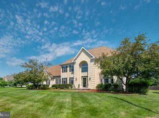 2 Kuhars Way, Newtown, PA 18940