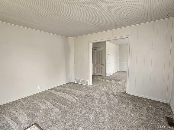 5th image of 550 Pewabic St