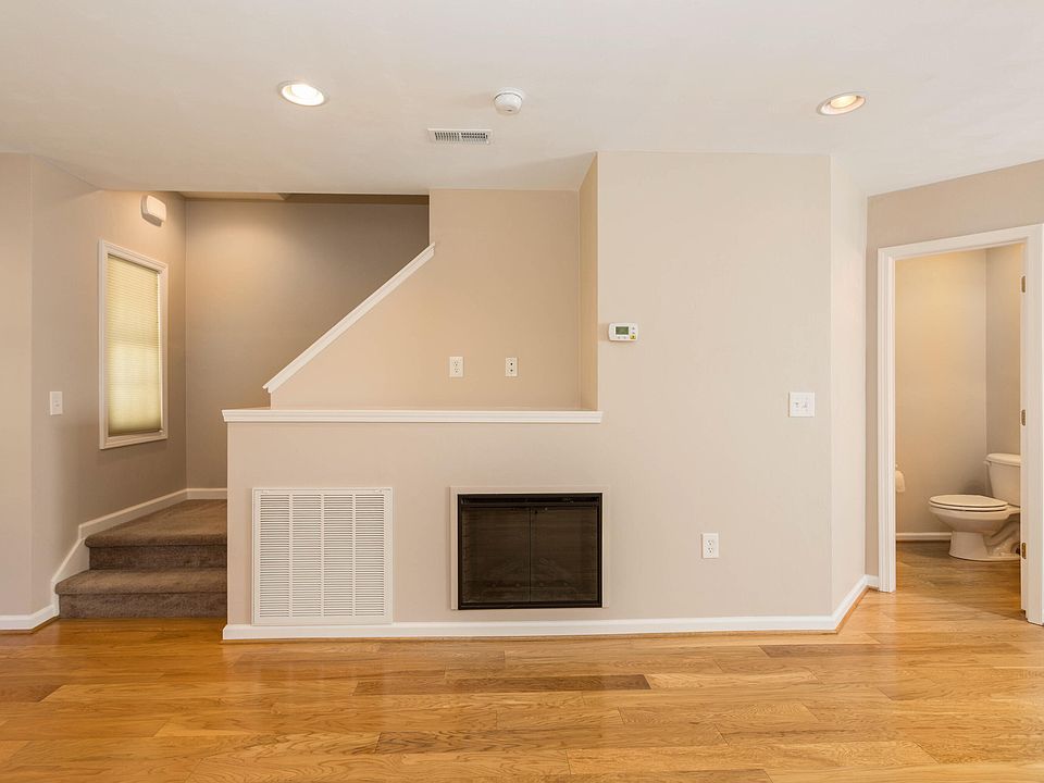 203 Ross St, Salem, VA 24153 Zillow