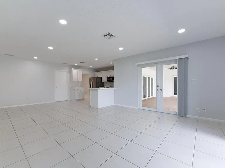 4695 Brandywine Dr — Photo 10