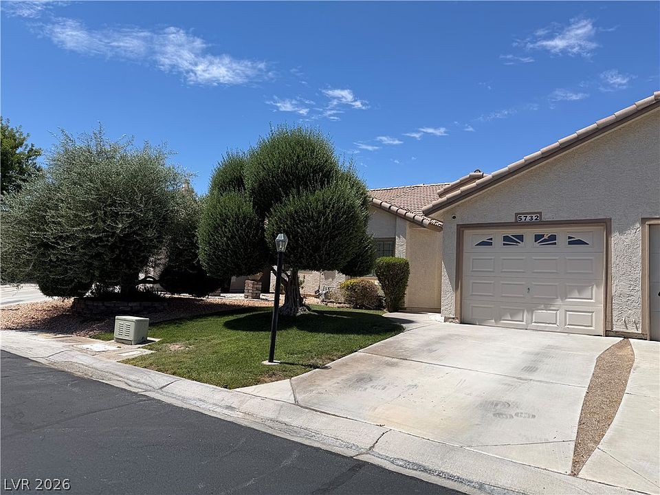 1st image of 5732 Colwood Ln