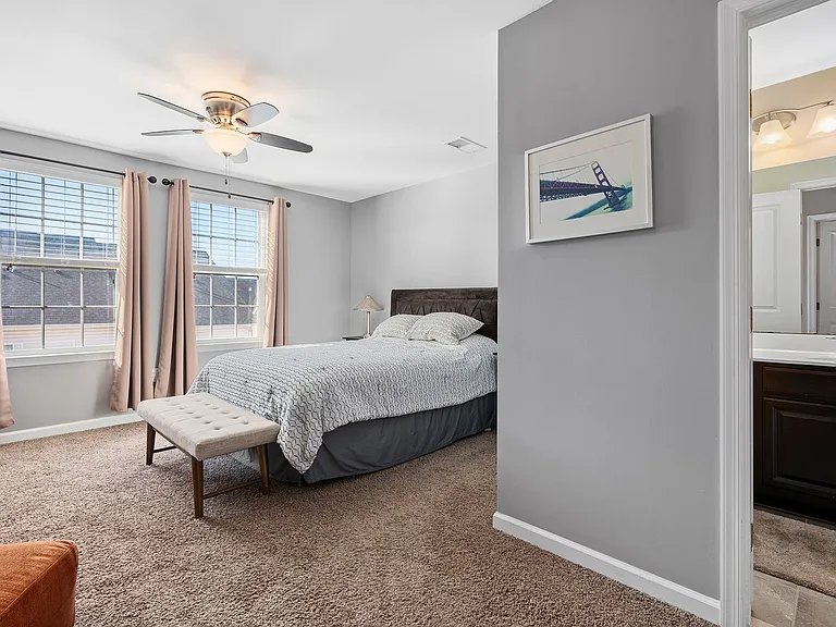 4527 Foster Ave — Photo 17