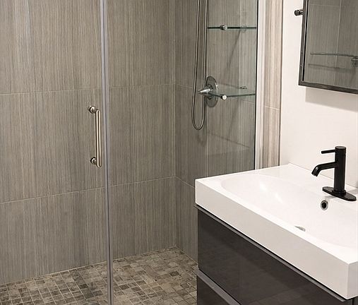 4th image of 102 Oak Ln APT 4