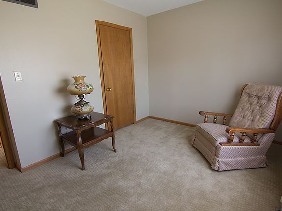 Bedroom 2 (upper): 12x9
