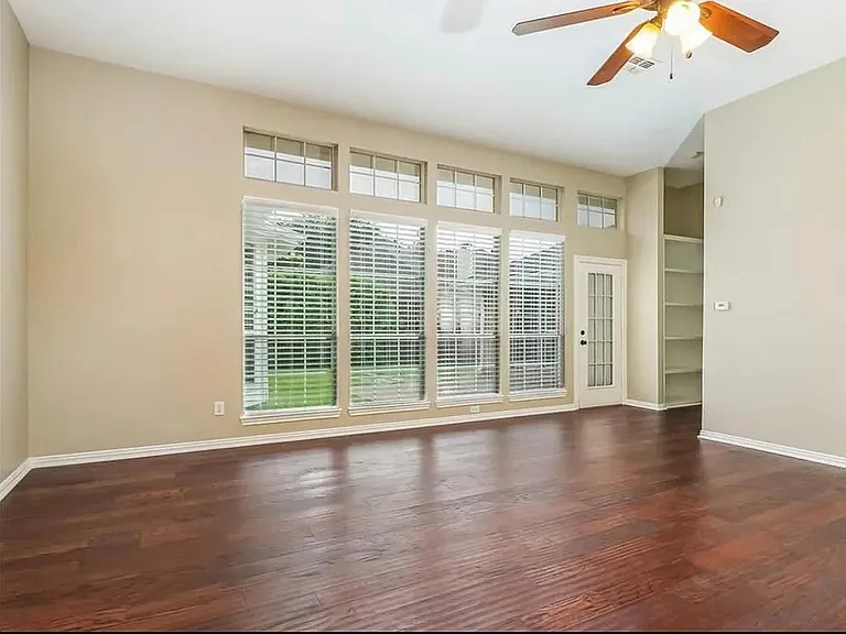 4645 Wales Dr — Photo 1