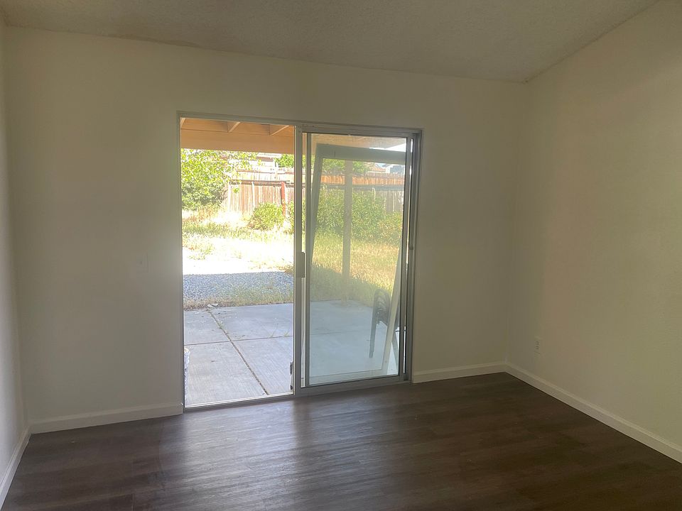 1st image of 13406 Solitude Cir