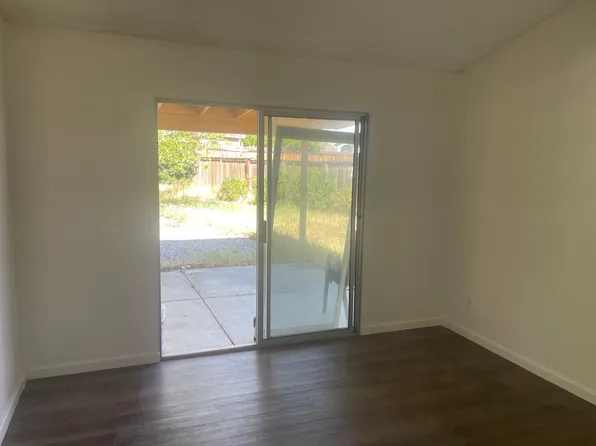 13406 Solitude Cir, Victorville, CA 92392