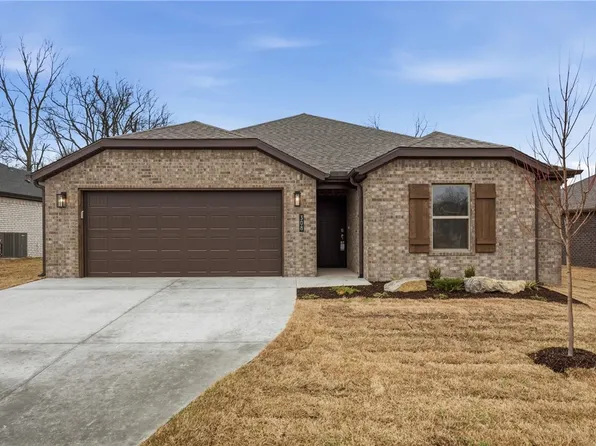 308 Cattleman Ln, Siloam Springs, AR 72761