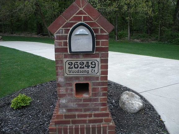 2nd image of 26249 Woodsong Ct