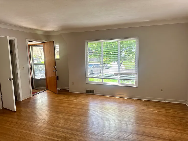 2736 Gunckel Blvd — Photo 10