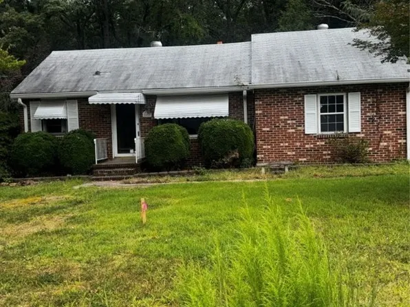 2400 Melba St, North Chesterfield, VA 23237