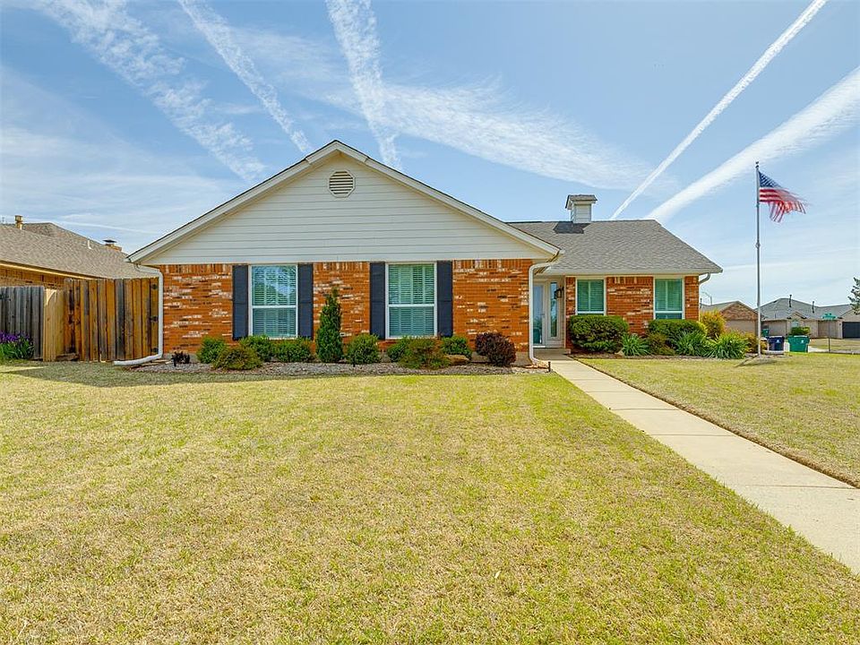 1st image of 4000 Bar Harbor Cir