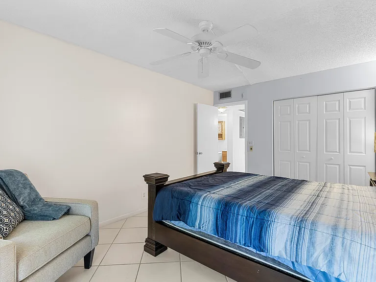 3028 Harwood Dr #D — Photo 15