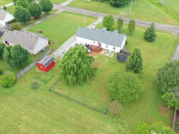 5th image of 162 Clearidge Dr