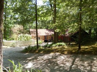 865 Contentment Rd, Makanda, IL 62958