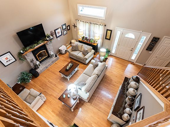 2nd image of 4225 Bertrand Ln