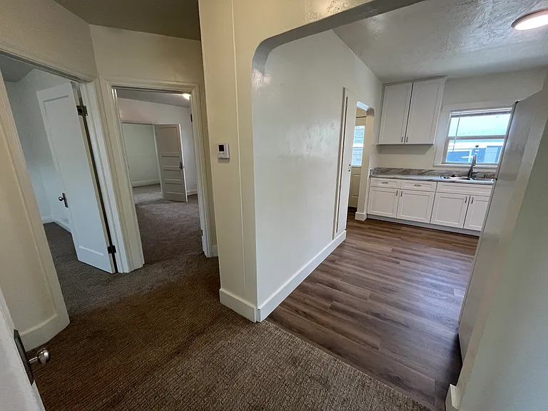 247 N 1100 W — Photo 9