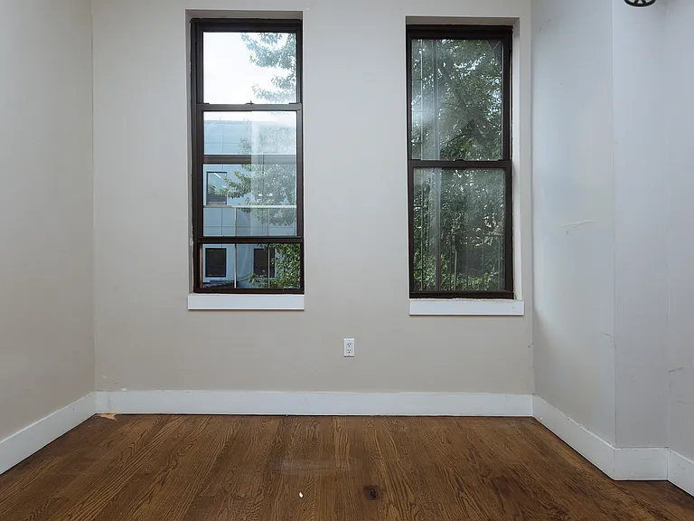 11 Locust St #2L — Photo 12