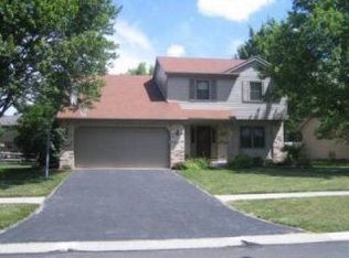 9602 Millcroft Rd, Perrysburg, OH 43551