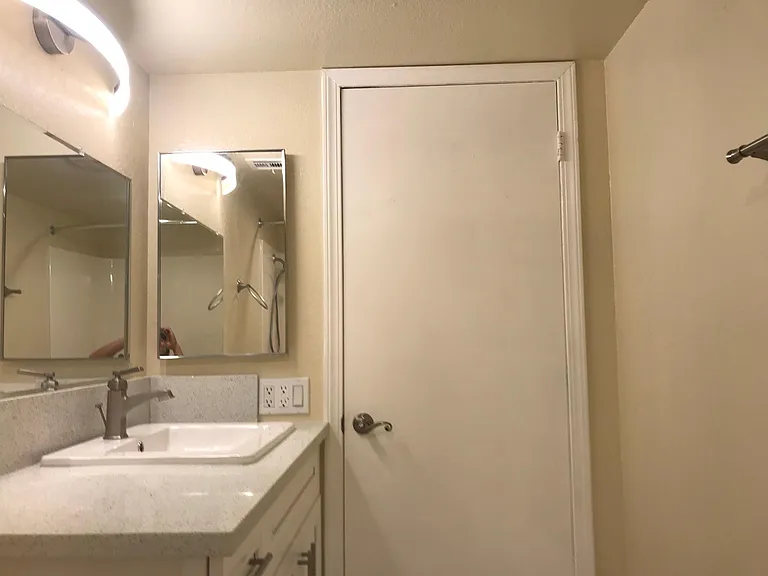 49 S Craig Ave #4 — Photo 2