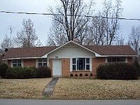 1st image of 609 W 10th St