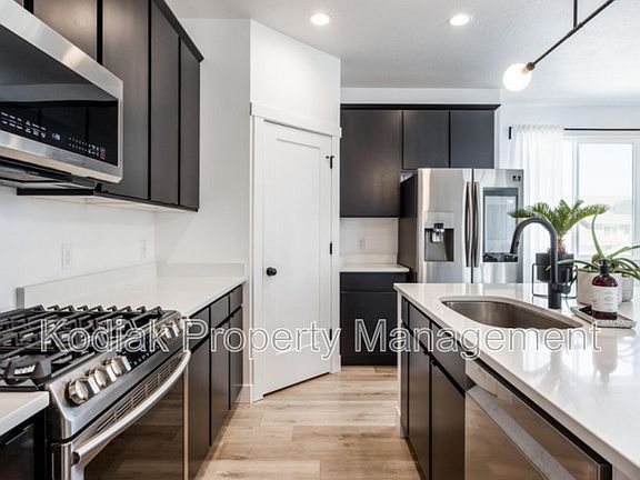 3rd image of 5257 W Copeland Dr