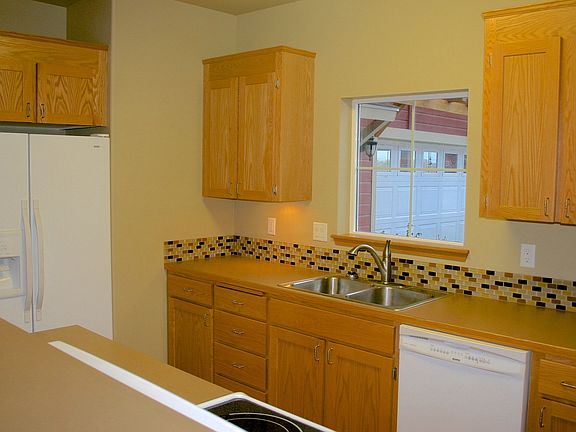 5th image of 705 Fountain Blvd