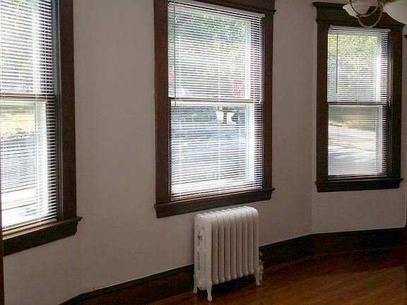 2nd image of 189 St Pauls Ave #1