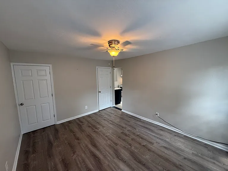 950 Millville Ave #6 — Photo 3