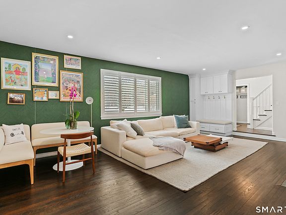 5th image of 1470 Stratfield Road