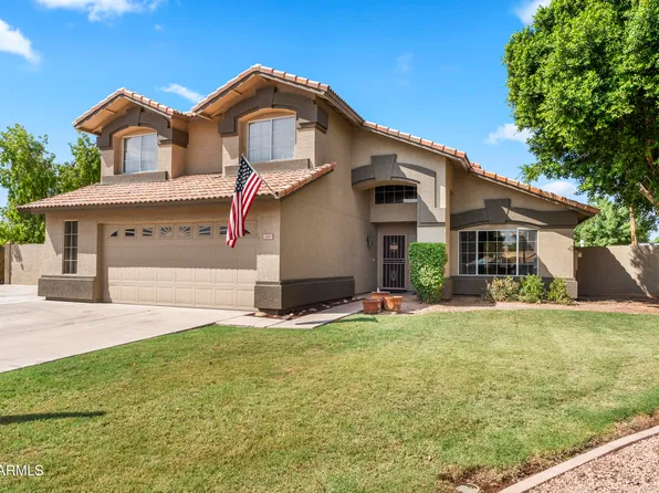 10 N COBBLESTONE Street, Gilbert, AZ 85234