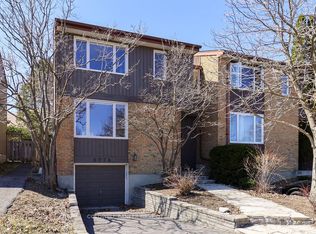 2778 Springland Dr, Ottawa, ON K1V6M4