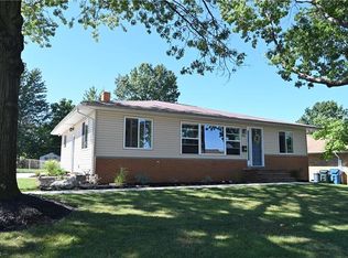 7585 Selwick Dr, Parma, OH 44129